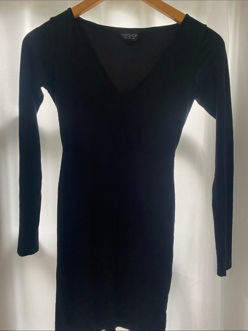 Topshop Black Long-Sleeve V-Neck Bodycon Dress